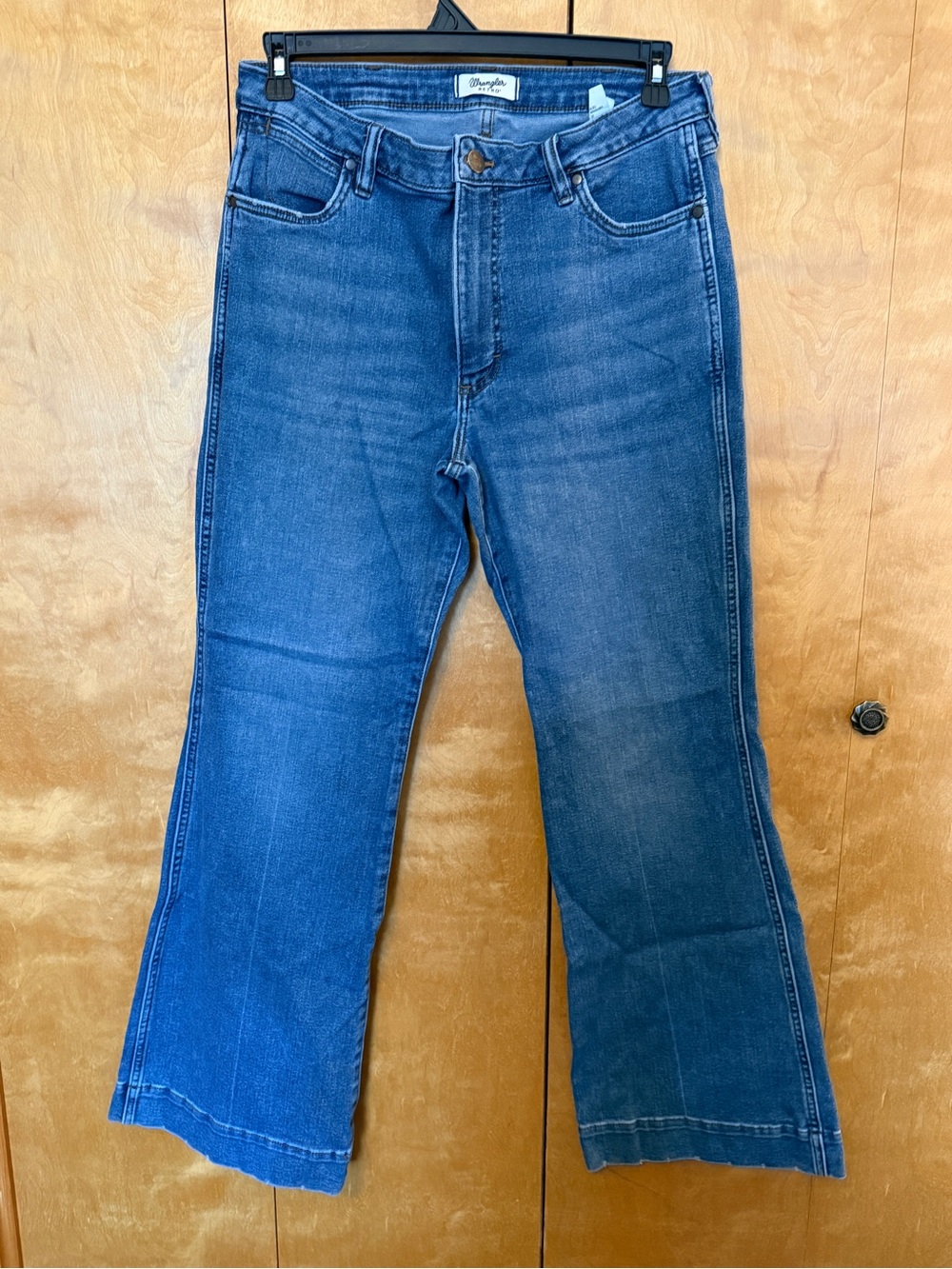 Wrangler Western Retro Medium Wash High-Rise Trouser Flare Jeans Women Size  32